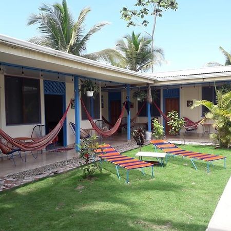 Poshtel Kanwolaba Hotel Puerto Viejo de Talamanca Kültér fotó